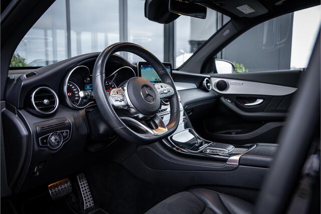 Mercedes-Benz GLC-KLASSE GLC200 4MATIC Business Solution AMG - Panorama | Cruise Control | Camera | Stoelverwarming
