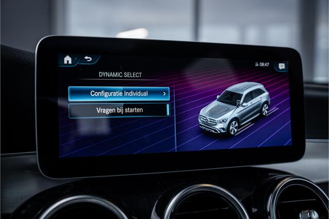 Mercedes-Benz GLC-KLASSE GLC200 4MATIC Business Solution AMG - Panorama | Cruise Control | Camera | Stoelverwarming