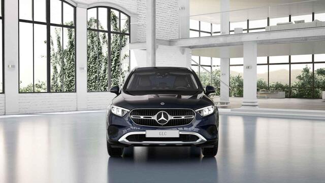 Mercedes-Benz GLC-KLASSE 300e 4MATIC Luxury Line | Panoramadak | Trekhaak | Rij assistentiepakket |