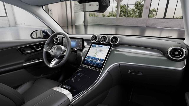 Mercedes-Benz GLC-KLASSE 300e 4MATIC Luxury Line | Panoramadak | Trekhaak | Rij assistentiepakket |