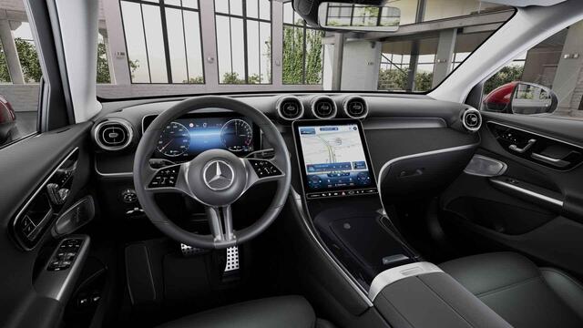 Mercedes-Benz GLC-KLASSE 300e 4MATIC Luxury Line | Panoramadak | Burmester | 360 graden camera | Rijassistentie Pakket | Trekhaak |