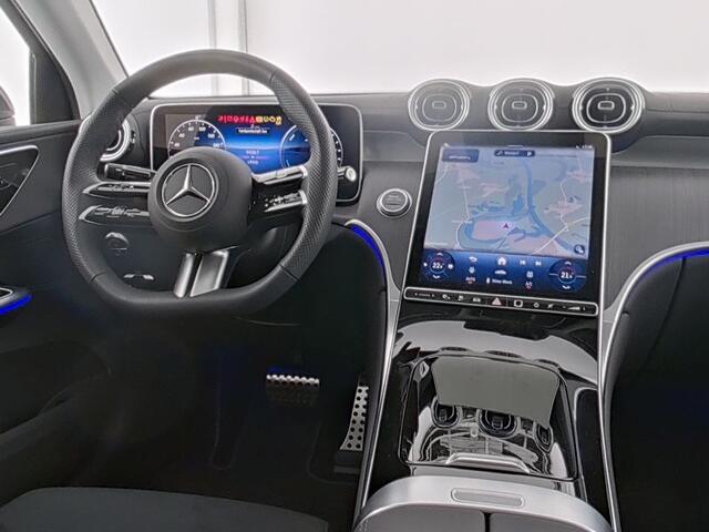 Mercedes-Benz GLC-KLASSE Coupé 300 e 4M AMG Plug-In Hybride AMG Line Premium | Night Pakket | Panorama Schuif-Kanteldak | 20 Inch AMG Velgen | Trekhaak | Stuur en Stoelverwarming | Inclusief 24 maanden MB Certified garantie voor Europa.