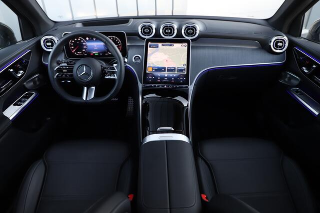 Mercedes-Benz GLC-KLASSE 300de AMG 4-Matic | 306PK | Achterasbesturing | Luchtvering | Massage | Head-up | Keyles-go | Distronic+ | Pano | Digital-light | Sfeerverlichting | Memory |