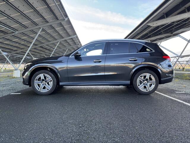 Mercedes-Benz GLC-KLASSE 400e 4MATIC AMG Line | Panoramadak | Trekhaak | 360 camera | Distronic | Digital light | Memory stoelen | Sfeerverlichting |