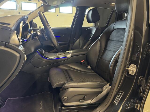 Mercedes-Benz GLC-KLASSE 300e 4MATIC Business Solution AMG Automaat | Elektr. sportstoelen | Full LED | Camera | Stoelverwarming | Navi | Carplay