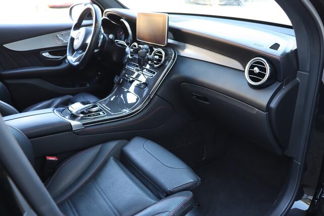 Mercedes-Benz GLC-KLASSE Coupé AMG 43 4MATIC Schuifdak, Trekhaak, Navigatie. Pdc V+A