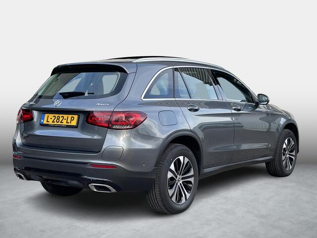 Mercedes-Benz GLC-KLASSE 300e 4MATIC Luxury | Panoramadak | Trekhaak | Zwar