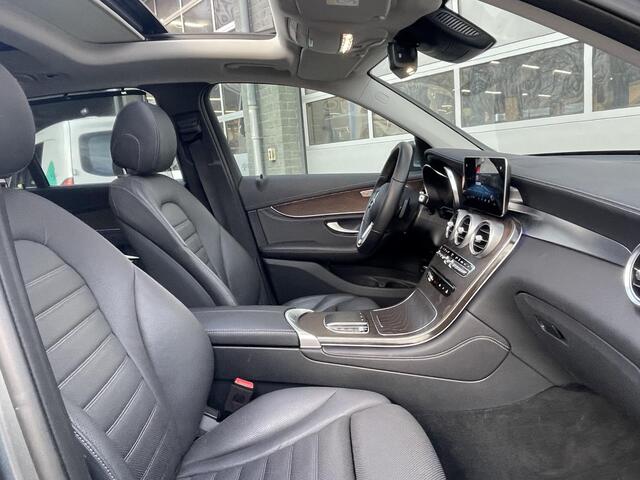 Mercedes-Benz GLC-KLASSE 300e 4MATIC Luxury | Panoramadak | Trekhaak | Zwar