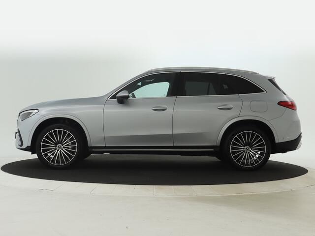 Mercedes-Benz GLC-KLASSE 300e 4MATIC AMG Line Inclusief 24 maanden MB Certified garantie voor Europa.