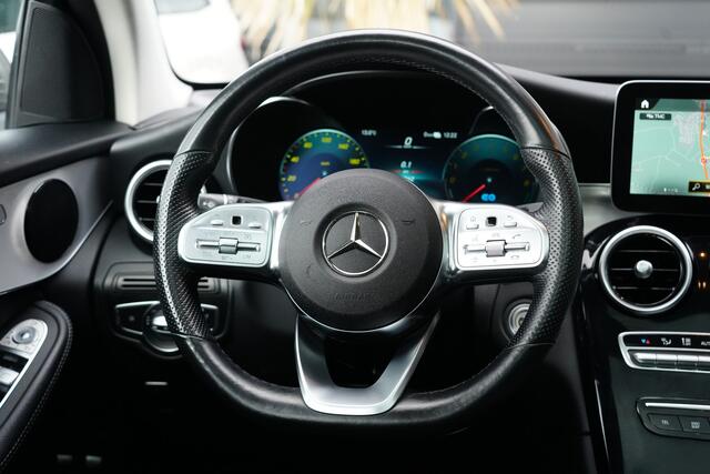 Mercedes-Benz GLC-KLASSE 300e 4MATIC Business Solution 320pk Panoramadak/Stoelverwarming/Trekhaak