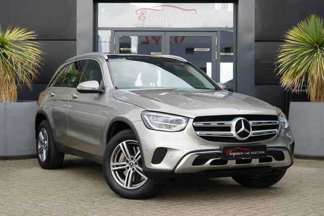 Mercedes-Benz GLC-KLASSE 300e 4MATIC Business Solution 320pk Panoramadak/Stoelverwarming/Trekhaak