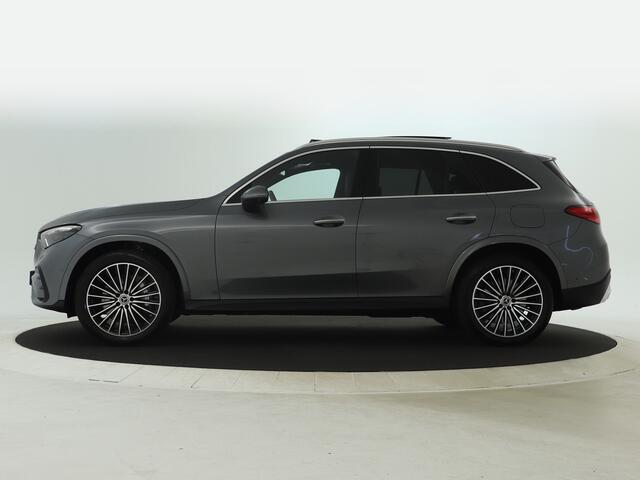 Mercedes-Benz GLC-KLASSE 300 e AMG 4-matic | Airmatic | Premium | Panorama Schuif-Kanteldak | Trekhaak af fabriek | Digital light | Burmester® 3D-Surround-Soundsystem | Distronic. Inclusief 24 maanden MB Certified garantie voor Europa.