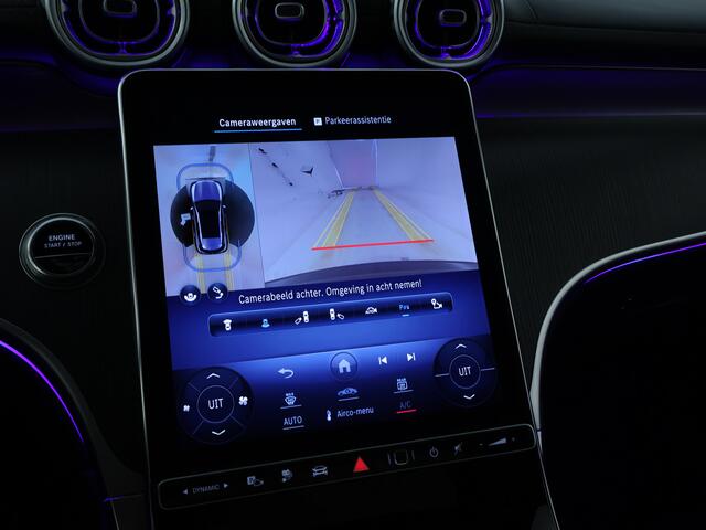 Mercedes-Benz GLC-KLASSE 300 e AMG 4-matic | Airmatic | Premium | Panorama Schuif-Kanteldak | Trekhaak af fabriek | Digital light | Burmester® 3D-Surround-Soundsystem | Distronic. Inclusief 24 maanden MB Certified garantie voor Europa.