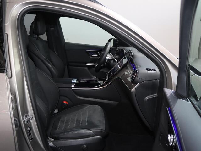 Mercedes-Benz GLC-KLASSE 300e 4MATIC AMG Line | AMG | Panoramadak | Trekhaak | Night pakket |
