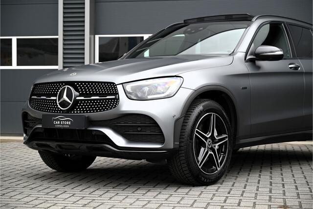 Mercedes-Benz GLC-KLASSE 300e 4MATIC AMG / PANO / NIGHT / MAGNO / BURMESTER / 360 CAMERA / LED / SFEERVERLICHTING