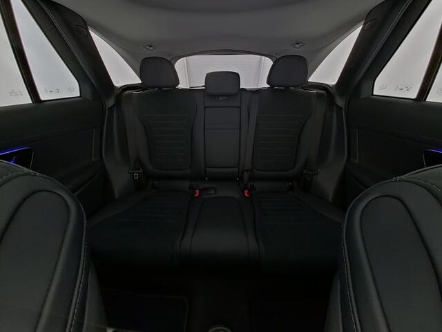 Mercedes-Benz GLC-KLASSE 400 e 4MATIC AMG Plug-In Hybride | AMG Line Premium | Panorama Schuif-Kanteldak | Trekhaak | Burmester® | 20 Inch AMG Velgen | Inclusief 24 maanden MB Certified garantie voor Europa.