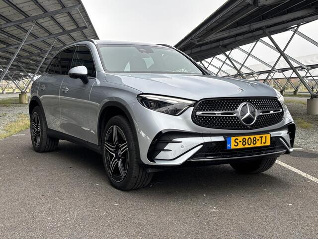 Mercedes-Benz GLC-KLASSE 300e 4MATIC AMG Line | Panoramadak | Head-up display| Lederen bekleding | Memory stoelen | Sfeerverlichting | Digital light |
