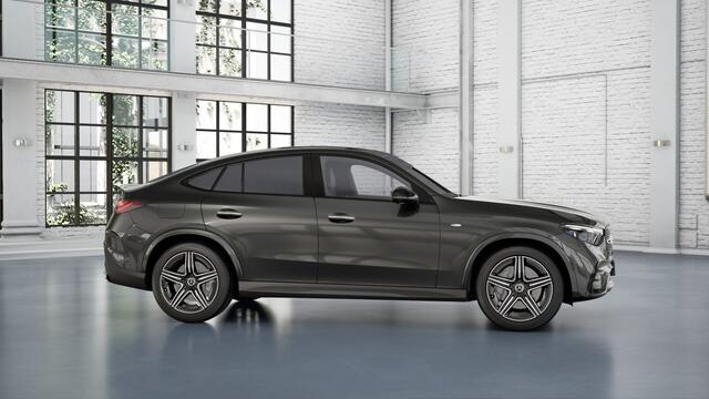 Mercedes-Benz GLC-KLASSE 300e 4MATIC Sport Edition | Trekhaak | Nightpakket | Parkeerpakket met 360°-camera | Premium pakket | EASY PACK achterklep | URBAN GUARD voertuigbescherming plus | Dodehoekassistent | Memorypakket |