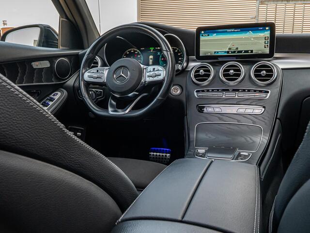 Mercedes-Benz GLC-KLASSE GLC300e 4MATIC AMG Line Pano Camera
