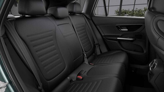 Mercedes-Benz GLC-KLASSE 300e 4MATIC AMG Line | AMG | Panoramadak | Trekhaak | Digital light | Distronic |