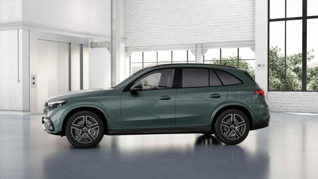 Mercedes-Benz GLC-KLASSE 300e 4MATIC AMG Line | AMG | Panoramadak | Trekhaak | Digital light | Distronic |