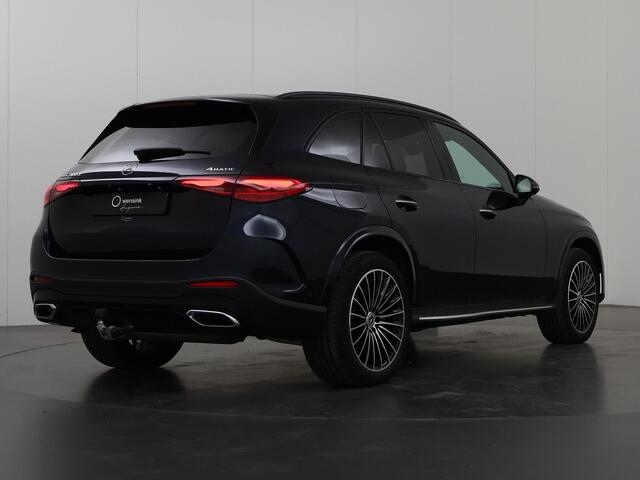 Mercedes-Benz GLC-KLASSE 300e 4MATIC AMG Line | Panoramadak | Trekhaak | Treeplanken | 20-Inch | Multibeam LED |