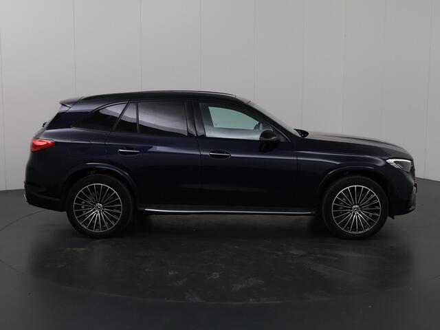 Mercedes-Benz GLC-KLASSE 300e 4MATIC AMG Line | Panoramadak | Trekhaak | Treeplanken | 20-Inch | Multibeam LED |
