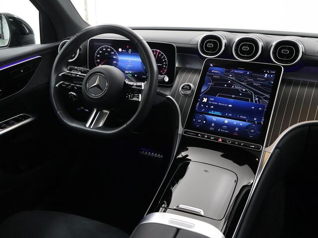 Mercedes-Benz GLC-KLASSE 300e 4MATIC AMG Line | Panoramadak | Trekhaak | Treeplanken | 20-Inch | Multibeam LED |