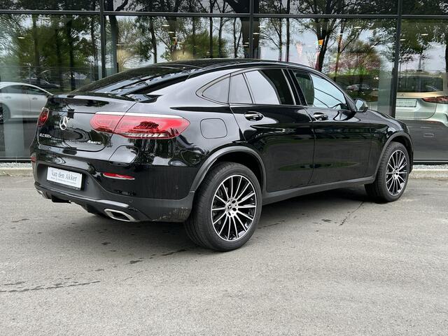 Mercedes-Benz GLC-KLASSE Coupé 300e AMG // Trekhaak // Burmester // 360 Camera // Distronic // Carplay // Keyless Entry // Rij Assistentie pakket // Night pakket