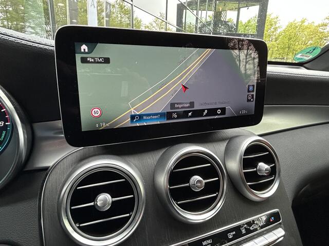 Mercedes-Benz GLC-KLASSE Coupé 300e AMG // Trekhaak // Burmester // 360 Camera // Distronic // Carplay // Keyless Entry // Rij Assistentie pakket // Night pakket