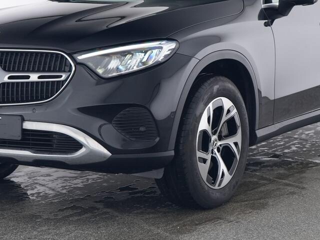 Mercedes-Benz GLC-KLASSE 300 e 4MATIC Plug-In Hybride | Edition Avantgarde | Alarm | Rijassistentiepakket plus | Stuur en Stoelverwarming | Memory Voorstoelen | Inclusief 24 maanden MB Certified garantie voor Europa.