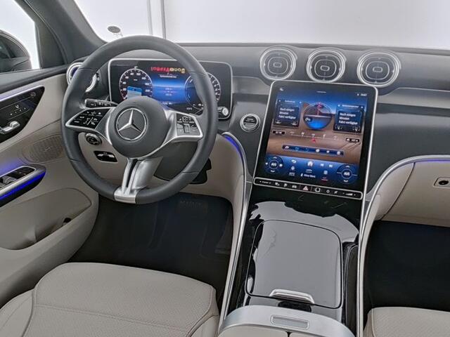 Mercedes-Benz GLC-KLASSE 300 e 4MATIC Plug-In Hybride | Edition Avantgarde | Alarm | Rijassistentiepakket plus | Stuur en Stoelverwarming | Memory Voorstoelen | Inclusief 24 maanden MB Certified garantie voor Europa.