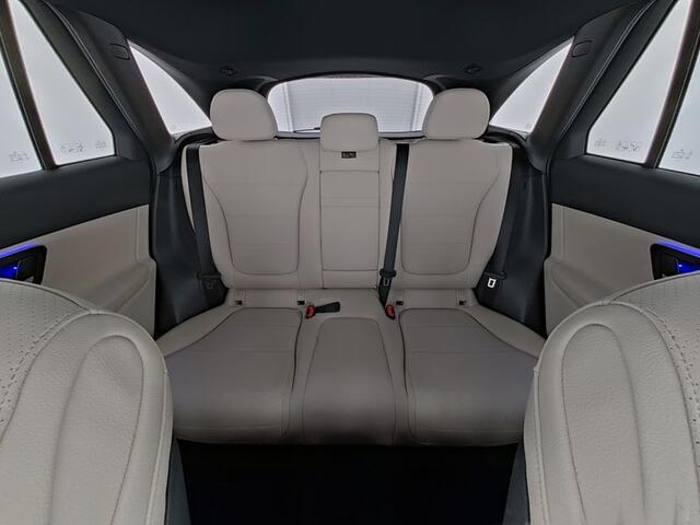 Mercedes-Benz GLC-KLASSE 300 e 4MATIC Plug-In Hybride | Edition Avantgarde | Alarm | Rijassistentiepakket plus | Stuur en Stoelverwarming | Memory Voorstoelen | Inclusief 24 maanden MB Certified garantie voor Europa.