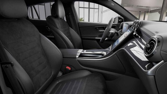 Mercedes-Benz GLC-KLASSE Coupé 300e 4MATIC AMG Line | Panoramadak | Night pakket | Trekhaak | Distronic |
