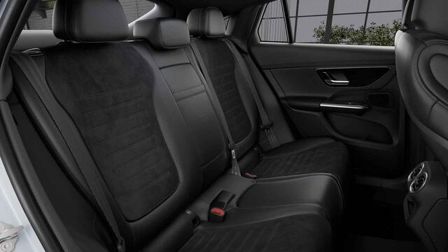 Mercedes-Benz GLC-KLASSE Coupé 300e 4MATIC AMG Line | Panoramadak | Night pakket | Trekhaak | Distronic |