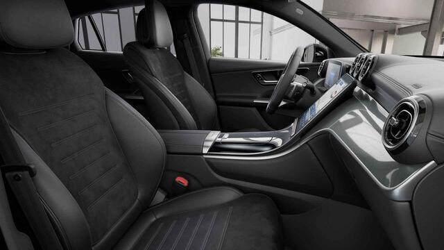 Mercedes-Benz GLC-KLASSE Coupé 300e 4MATIC AMG Line | Panoramadak | Trekhaak | 360 camera |