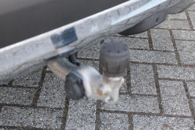 Mercedes-Benz GLC-KLASSE 200 AUT9 4MATIC Premium Plus PANORAMADAK TREKHAAK