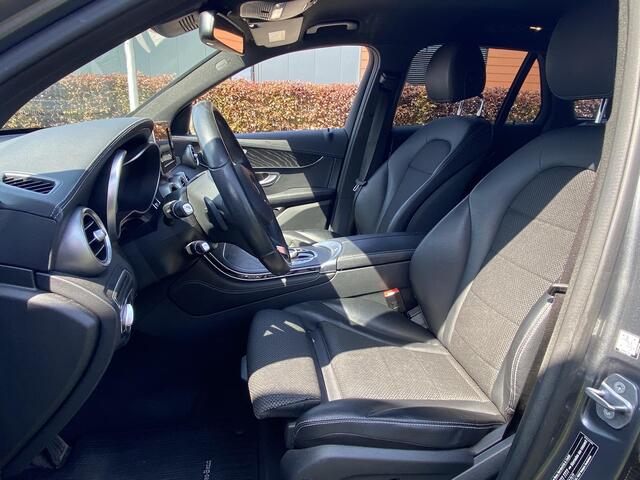 Mercedes-Benz GLC-KLASSE 220d aut. 4MATIC Edition 1 met o.a. wegklapbare trekhaak, navigatie, LED Intelligent, elektr. kofferklep, etc.