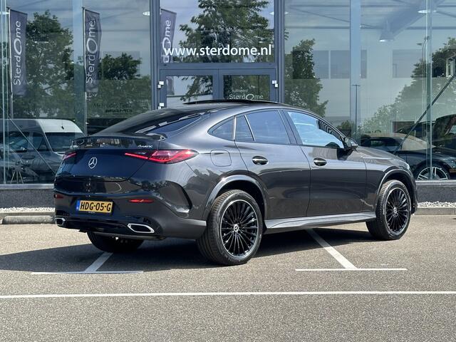 Mercedes-Benz GLC-KLASSE Coupé 400e 4MATIC AMG Line l Panoramadak l MBUX l Niveau regeling l Multibeam LED l Rij- assistentie pakket met Distronic l Keyless l Zwart Leder l Memory pakket l Burmester l Sfeerverlichting l THERMOTRONIC l Smartphone integratie pakket l Night pakket l