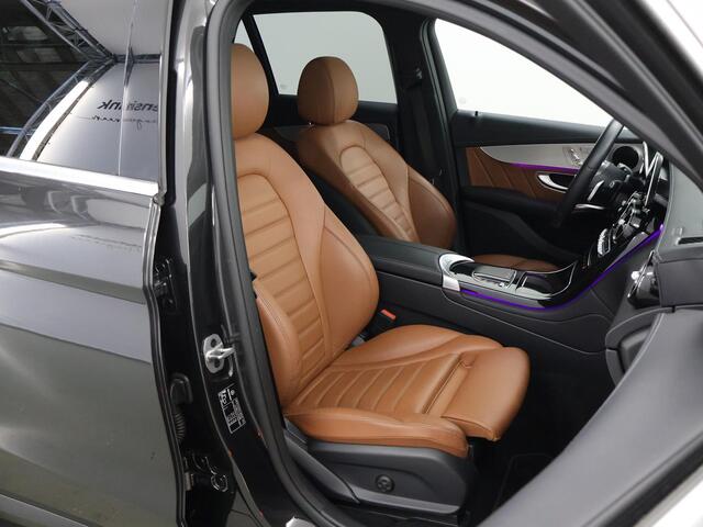Mercedes-Benz GLC-KLASSE 300e 4MATIC Business Solution AMG | AMG | Panoramadak | Bruin interieur |