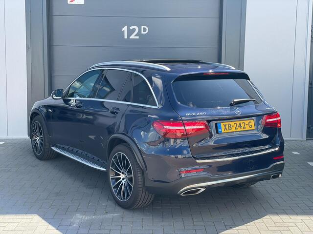 Mercedes-Benz GLC-KLASSE 250 4MATIC Business Solution AMG 211PK | NL AUTO | Volledige Historie | Afneembare Trekhaak | 20 Inch AMG Velgen | Eektrische Achterklep | Lederen Bekleding | Automaat | Stoelverwarming |