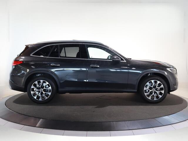 Mercedes-Benz GLC-KLASSE 300e 4MATIC Luxury Line Mercedes-Benz GLC SUV 300 e 4MATIC Luxury Line met EQ