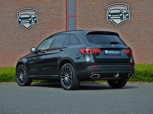 Mercedes-Benz GLC-KLASSE 300e 4MATIC AMG Premium Plus