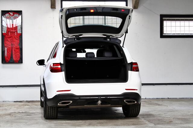 Mercedes-Benz GLC-KLASSE 250 4MATIC Premium Plus | AMG | Panoramadak | Trekhaak | Command Online | Camera |
