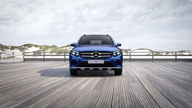 Mercedes-Benz GLC-KLASSE 350e 4MATIC Prestige | AMG | Luchtvering | Panoramadak | Treeplanken | Keyless |