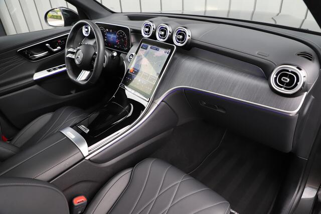 Mercedes-Benz GLC-KLASSE 300 AMG 4-Matic | 258PK | Pano | Sfeerverlichting | Keyles-go | Head-up | Digital-light | Stuurwielverw. | Distronic | 2023.