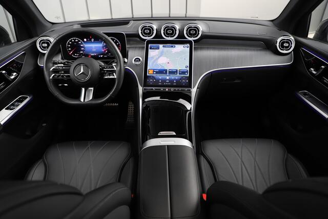Mercedes-Benz GLC-KLASSE 300 AMG 4-Matic | 258PK | Pano | Sfeerverlichting | Keyles-go | Head-up | Digital-light | Stuurwielverw. | Distronic | 2023.