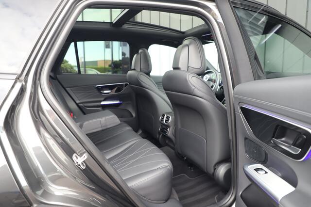 Mercedes-Benz GLC-KLASSE 300 AMG 4-Matic | 258PK | Pano | Sfeerverlichting | Keyles-go | Head-up | Digital-light | Stuurwielverw. | Distronic | 2023.