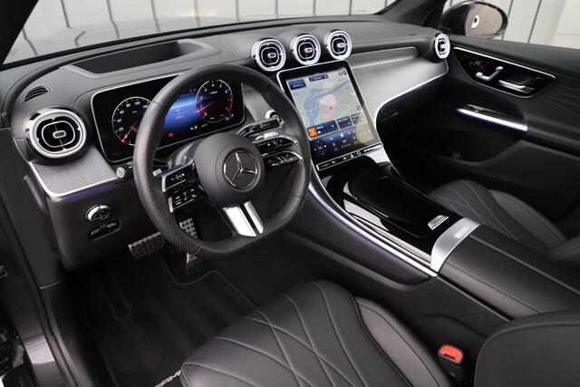 Mercedes-Benz GLC-KLASSE 300 AMG 4-Matic | 258PK | Pano | Sfeerverlichting | Keyles-go | Head-up | Digital-light | Stuurwielverw. | Distronic | 2023.