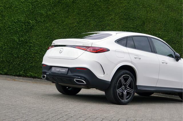 Mercedes-Benz GLC-KLASSE Coupé GLC 300 e 4MATIC AMG Line | Pano Burmester Distronic Memory Digital